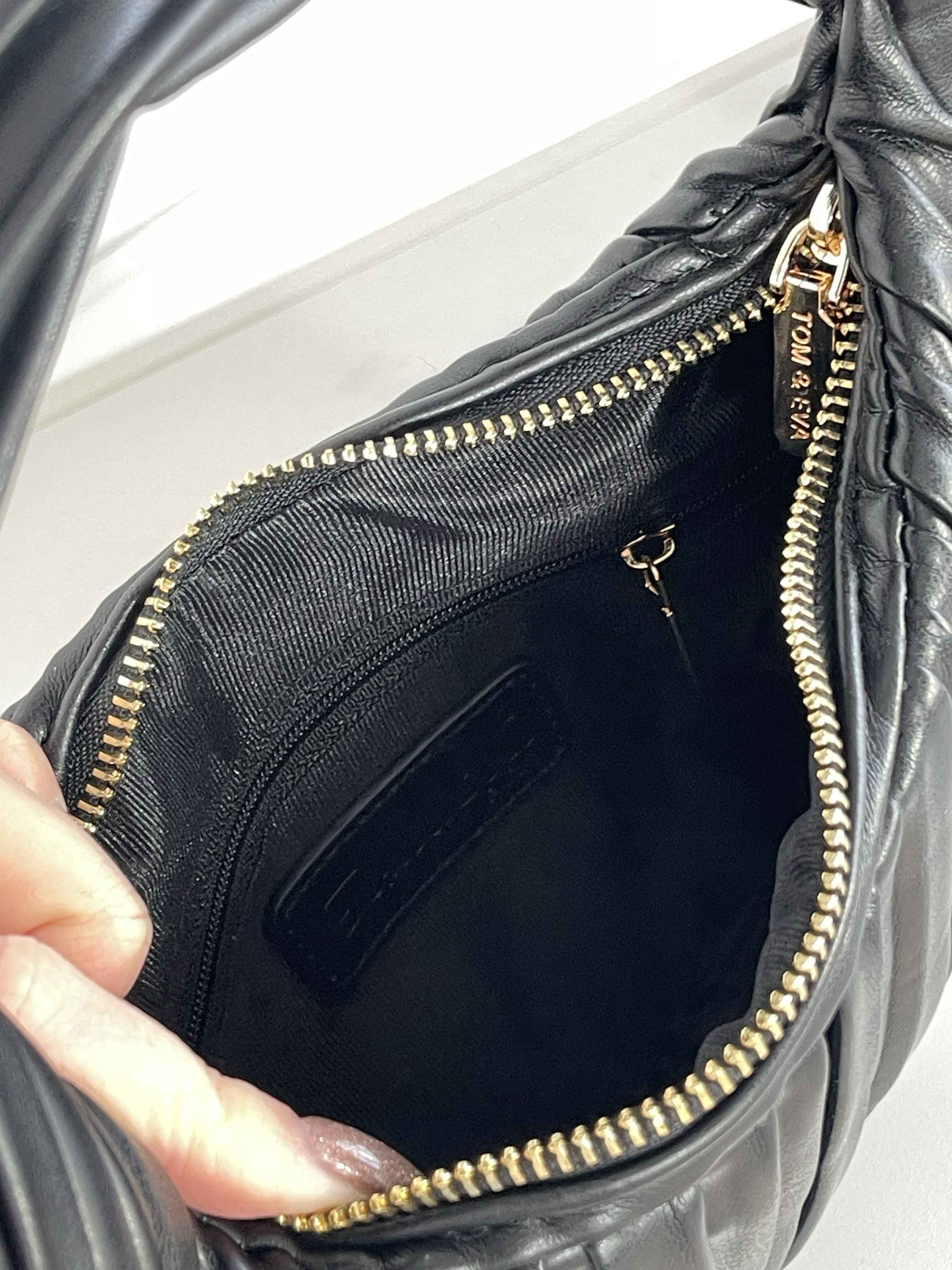 Holly - Lille håndtaske med knude og guldkæde